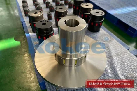 Flexible Coupling Solves Transmission Deviation Of PUR Sandwich Panel Production Line